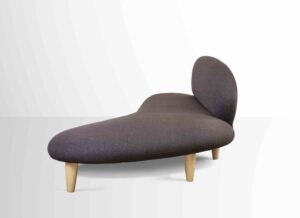 Freeform Sofa di Isamu Noguchi | MizarArt